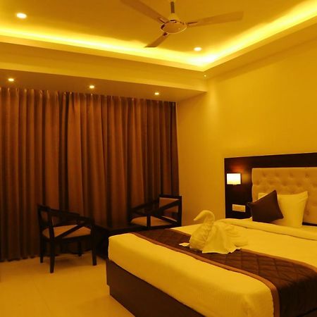 Vsr Grand Hotel Madanapalle Exterior photo