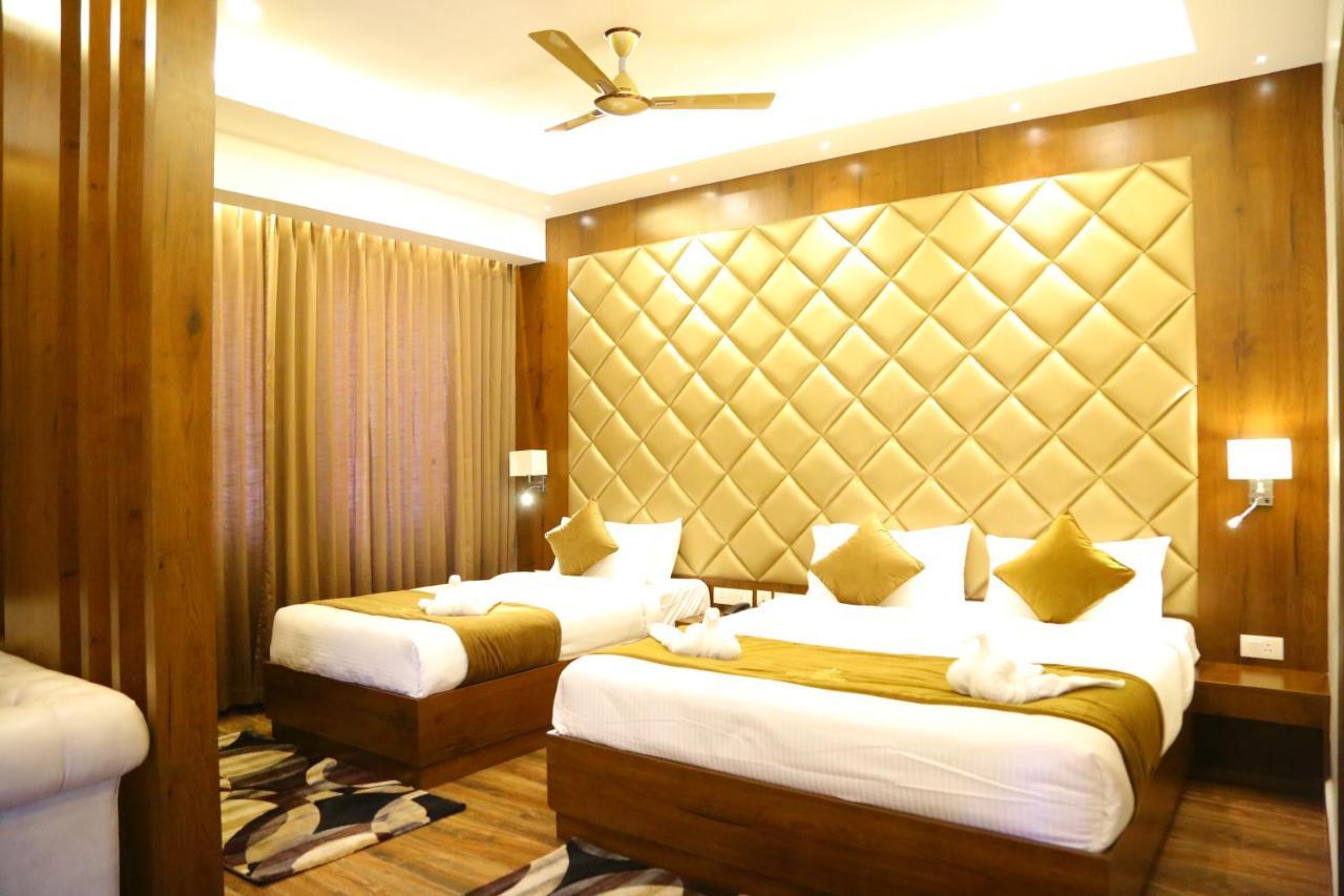 Vsr Grand Hotel Madanapalle Exterior photo
